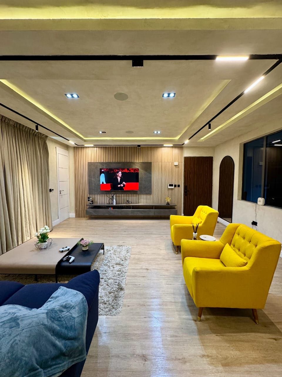properties Brand New Luxury City-View